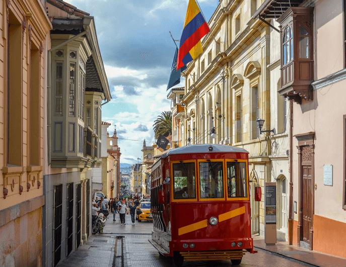 FUGA A LA CANDELARIA 🚌. Hotel de la Opera Bogotá FUGA A LA CANDELARIA 🚌. Hotel de la Opera Bogotá